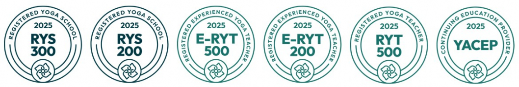 Yoga Alliance USA - offizielle Buttons der Yogalehrer-Schule und zertifizierte Lead-Trainerin Anja Clemens